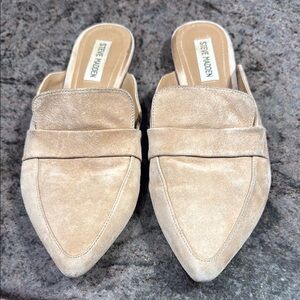 Steve Madden Women's Tan Slip-On Loafers